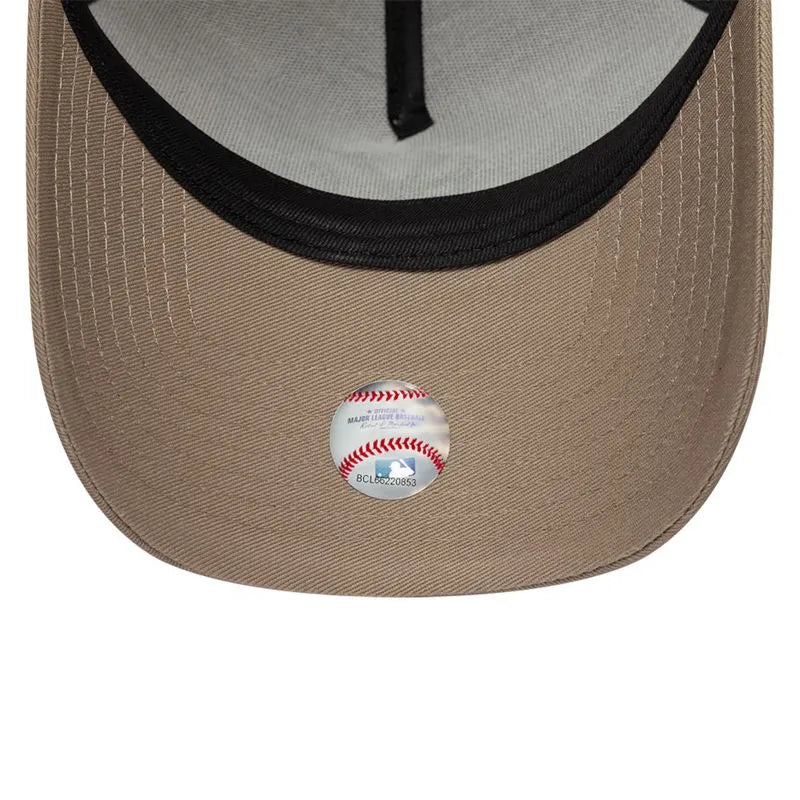 New York Yankees Mocha Mousse 9FORTY A-Frame