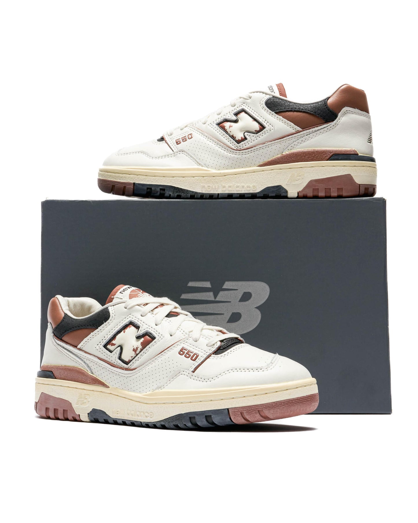 New Balance 550
Vintage Pack Pecan