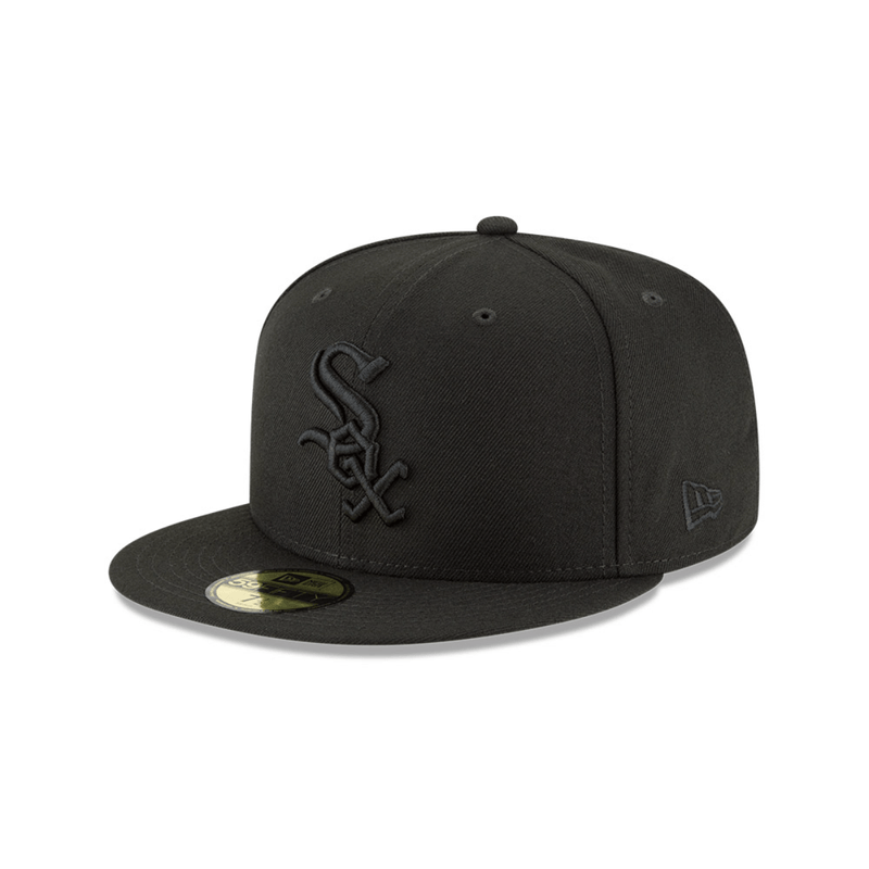 Chicago White Sox Black on Black 59FIFTY