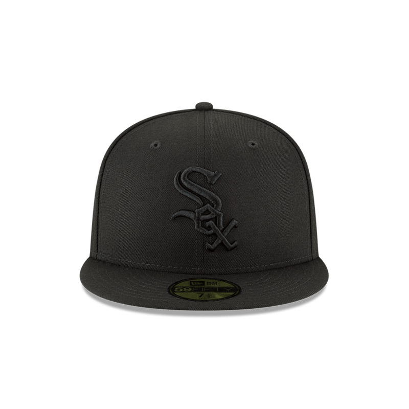 Chicago White Sox Black on Black 59FIFTY