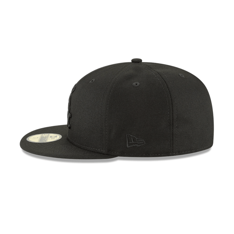Chicago White Sox Black on Black 59FIFTY