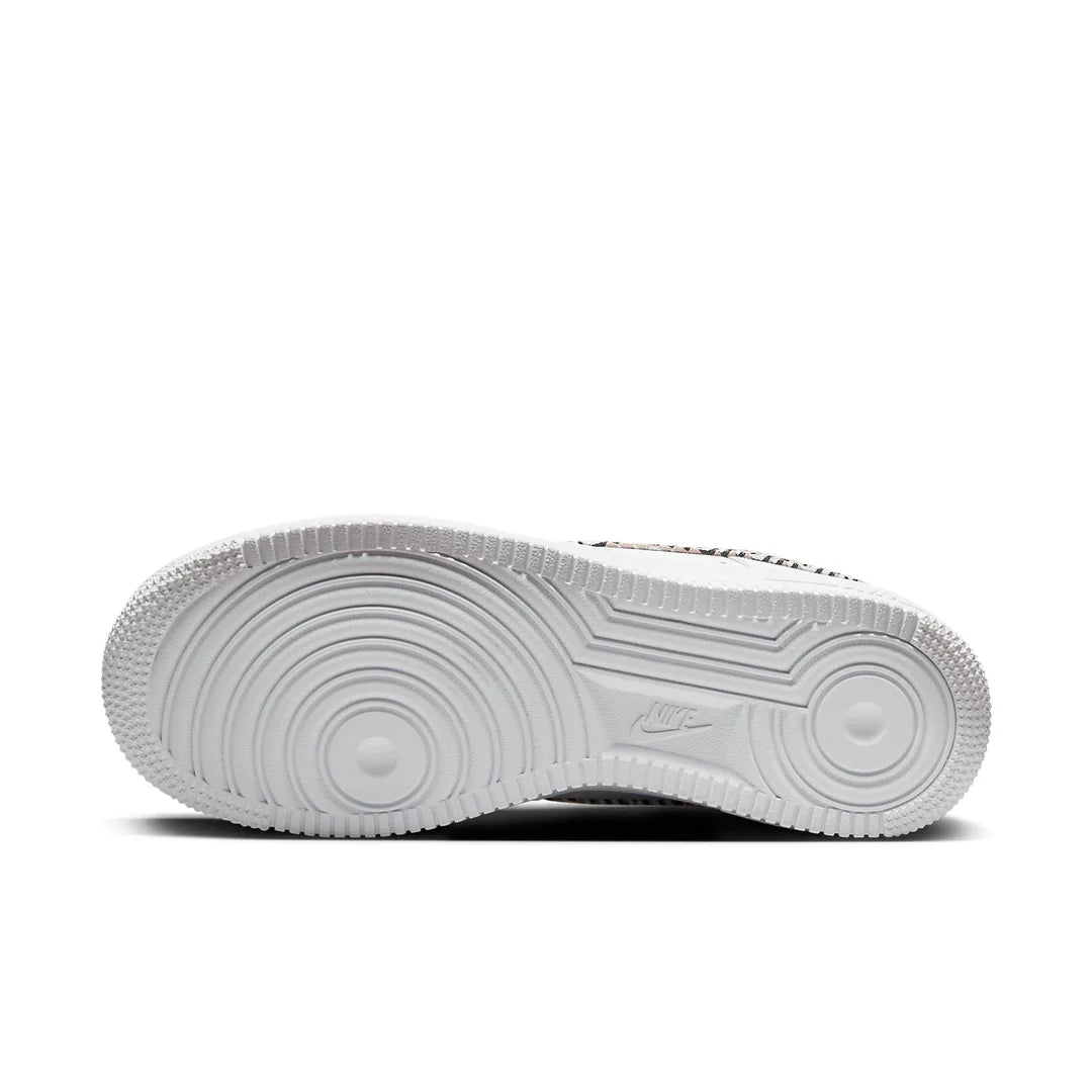 Nike Air Force 1 LX United in Victory Mujer