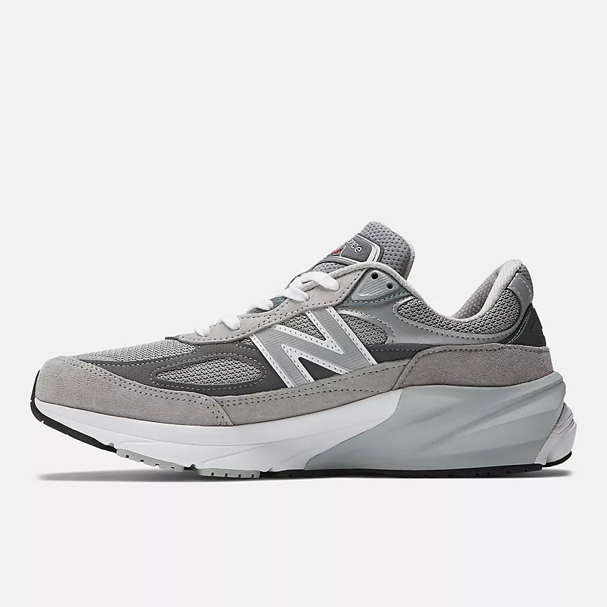 New Balance 990v6