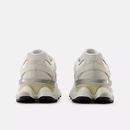 New Balance 9060 Sea Salt Moonbeam Mujer